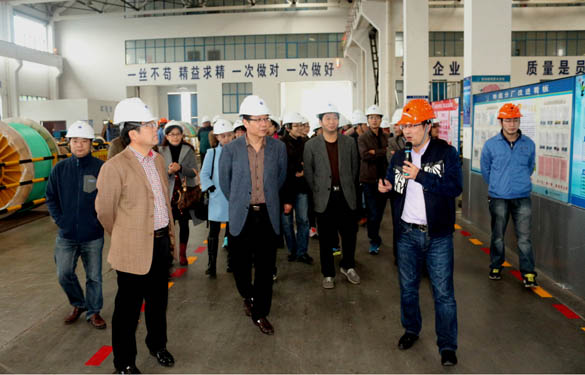 2015年11月21日，市光華高中黨員、教師來上上電纜參觀