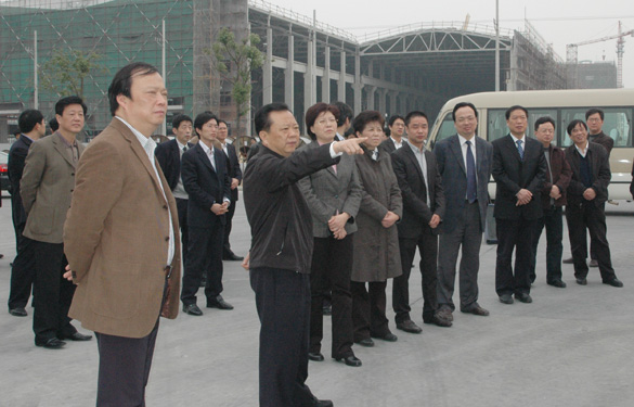 常州市市長王偉成一行來上上集團(tuán)督查特種及超高壓電纜項目建設(shè)情況